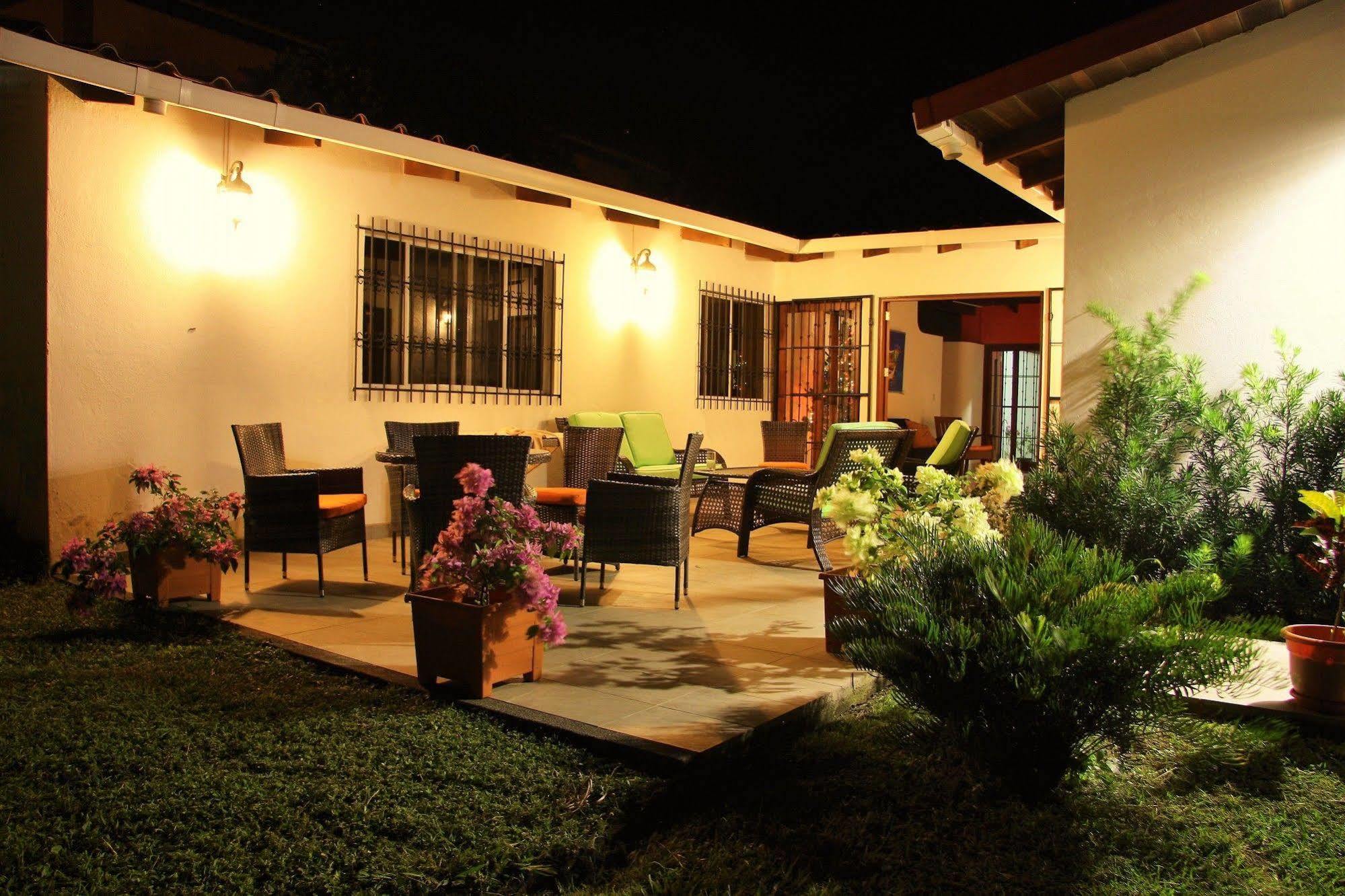 El Mirador Suites Managua Eksteriør billede